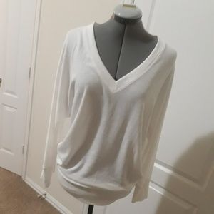White v neck sweater size S